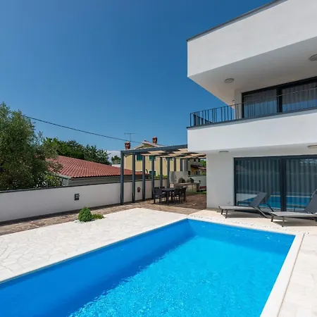 Villa Tina Zambratija With Private Pool