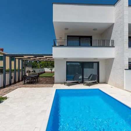 Tina Zambratija With Private Pool *