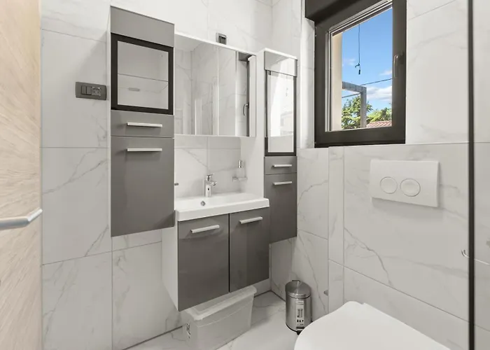 Villa Tina Zambratija With Private Pool Savudrija